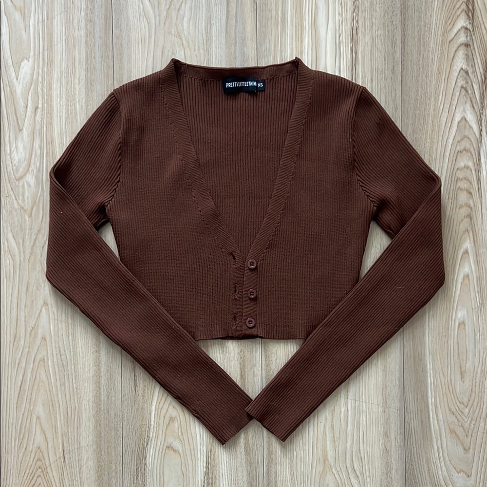 PrettyLittleThing Brown Ribbed Crop Top